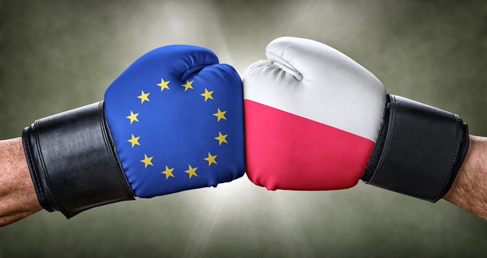 Die EU und Polen im Boxkampf